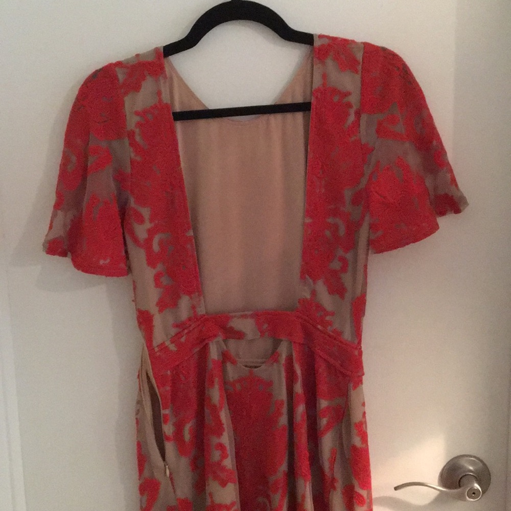 Dress - Picture 7 of 7